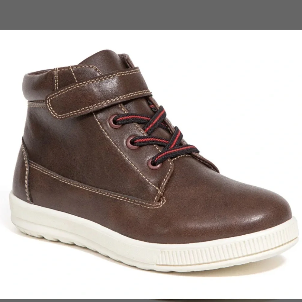Deer Stags Nile’s brown boots size 10 toddler new